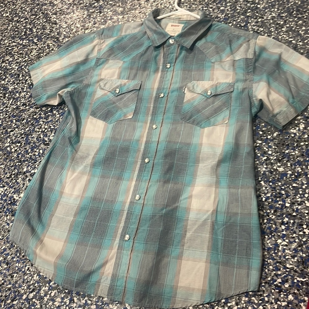 Levi’s Men’s  button down shirt
